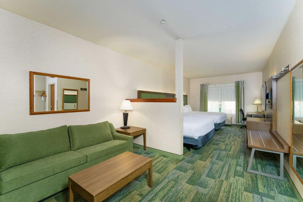 Family Suite at Triple Play Resort Hotel & Suites