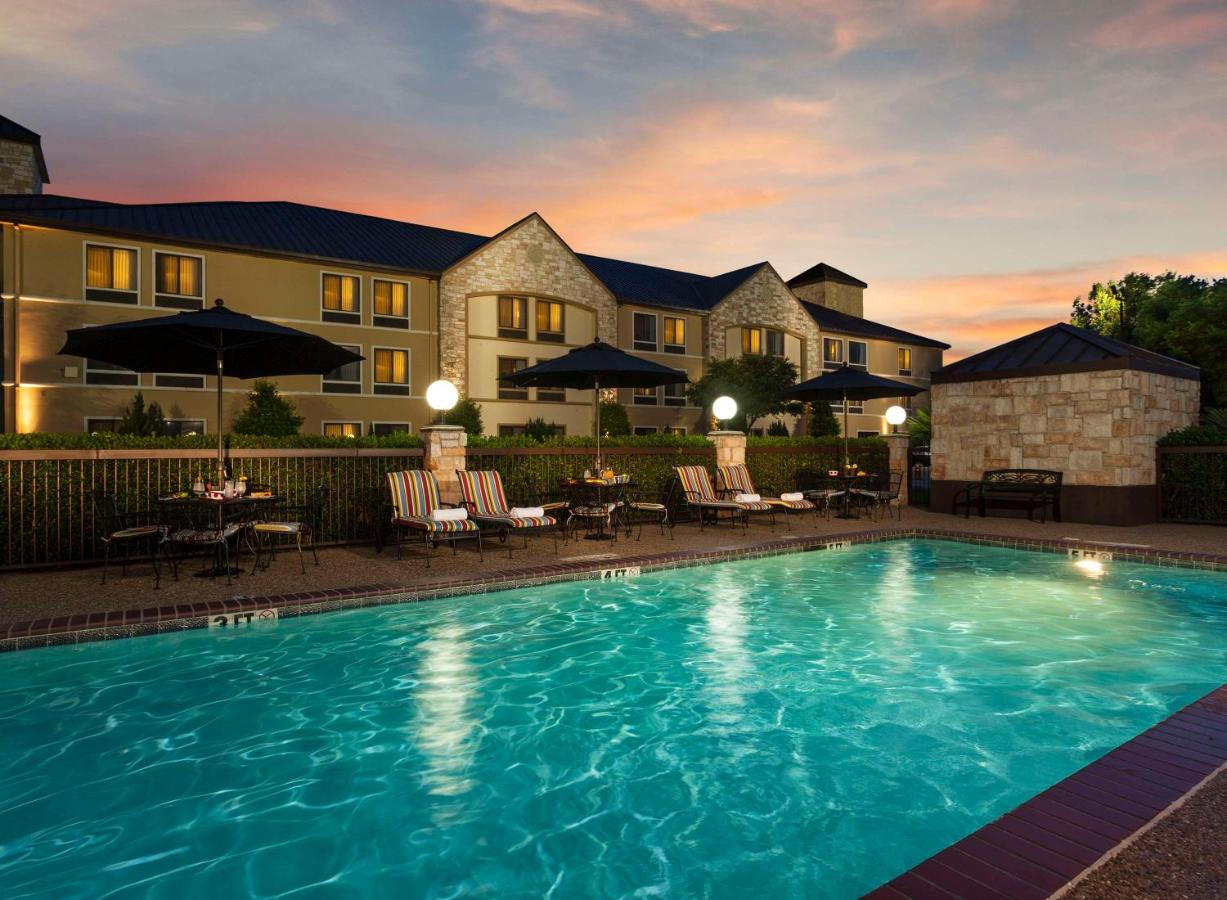 | Best Western Plus Lewisville Flower Mound