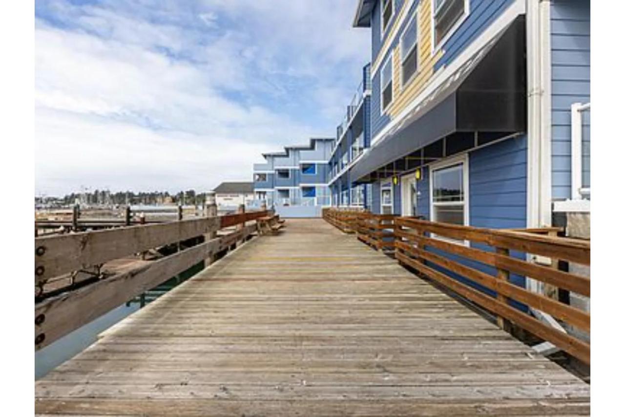 | The Landing at Newport Condominium Hotel