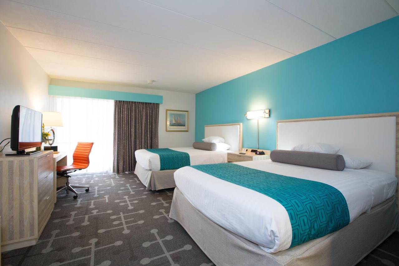 Superior Queen Room with Two Queen Beds - Non-Smoking at Howard Johnson by Wyndham Mystic