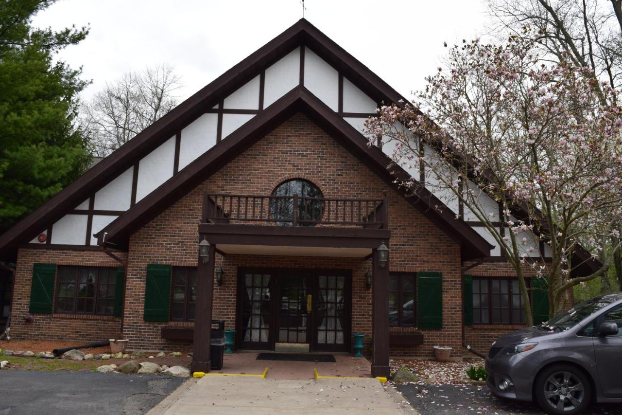| Spring House Inn