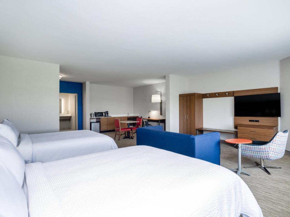 | Holiday Inn Express Lodi, an IHG Hotel