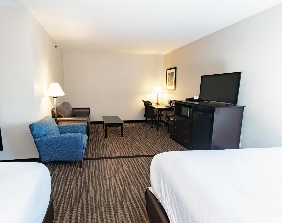 Apartment at Cobblestone Inn & Suites - Maryville