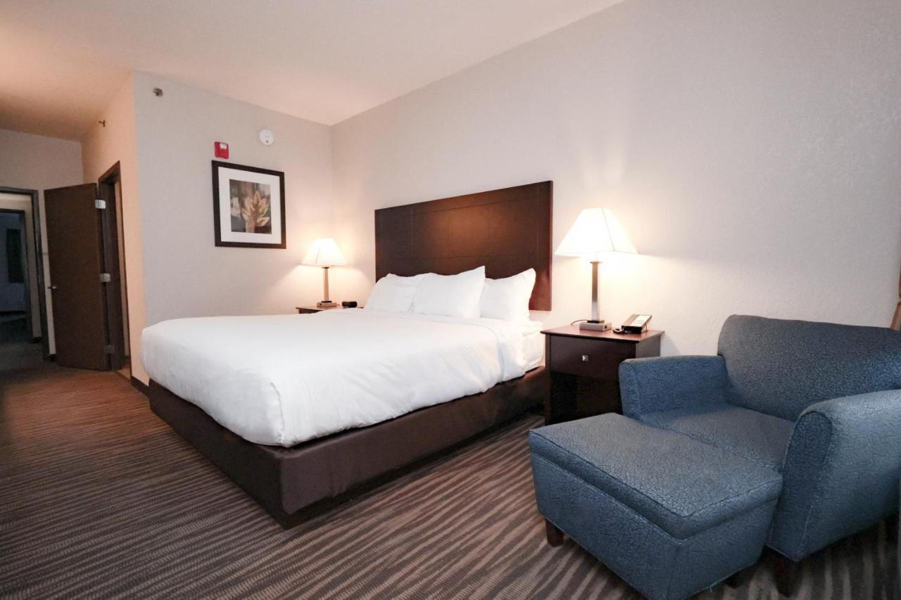 Suite at Cobblestone Inn & Suites - Maryville