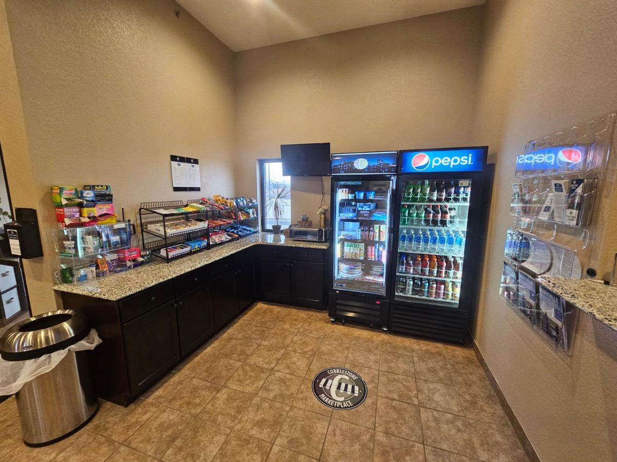 | Cobblestone Inn & Suites - Maryville