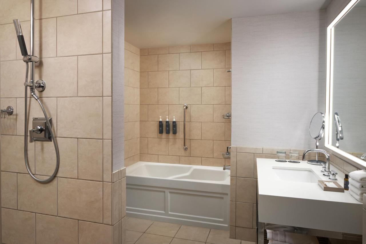 | The Westin Richmond