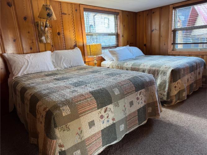 Three-Bedroom Lodge at Point View Resort