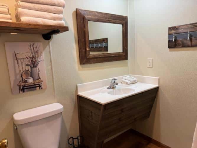 Two-Bedroom Cabin at Point View Resort