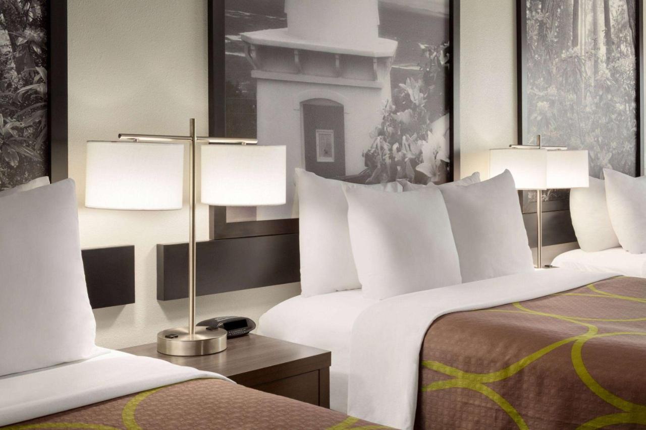 Super 8 by Wyndham Eureka