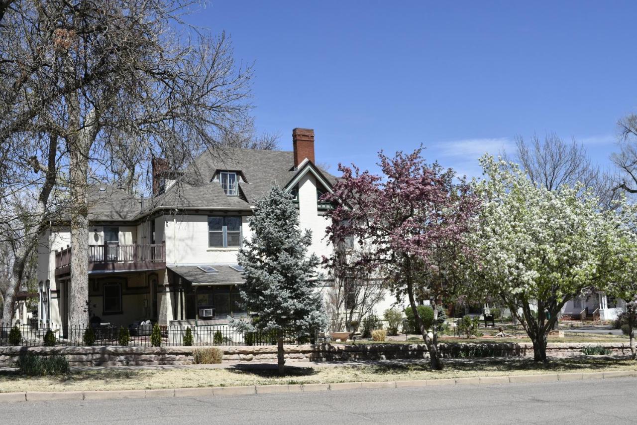 | Downen House Bed & Breakfast