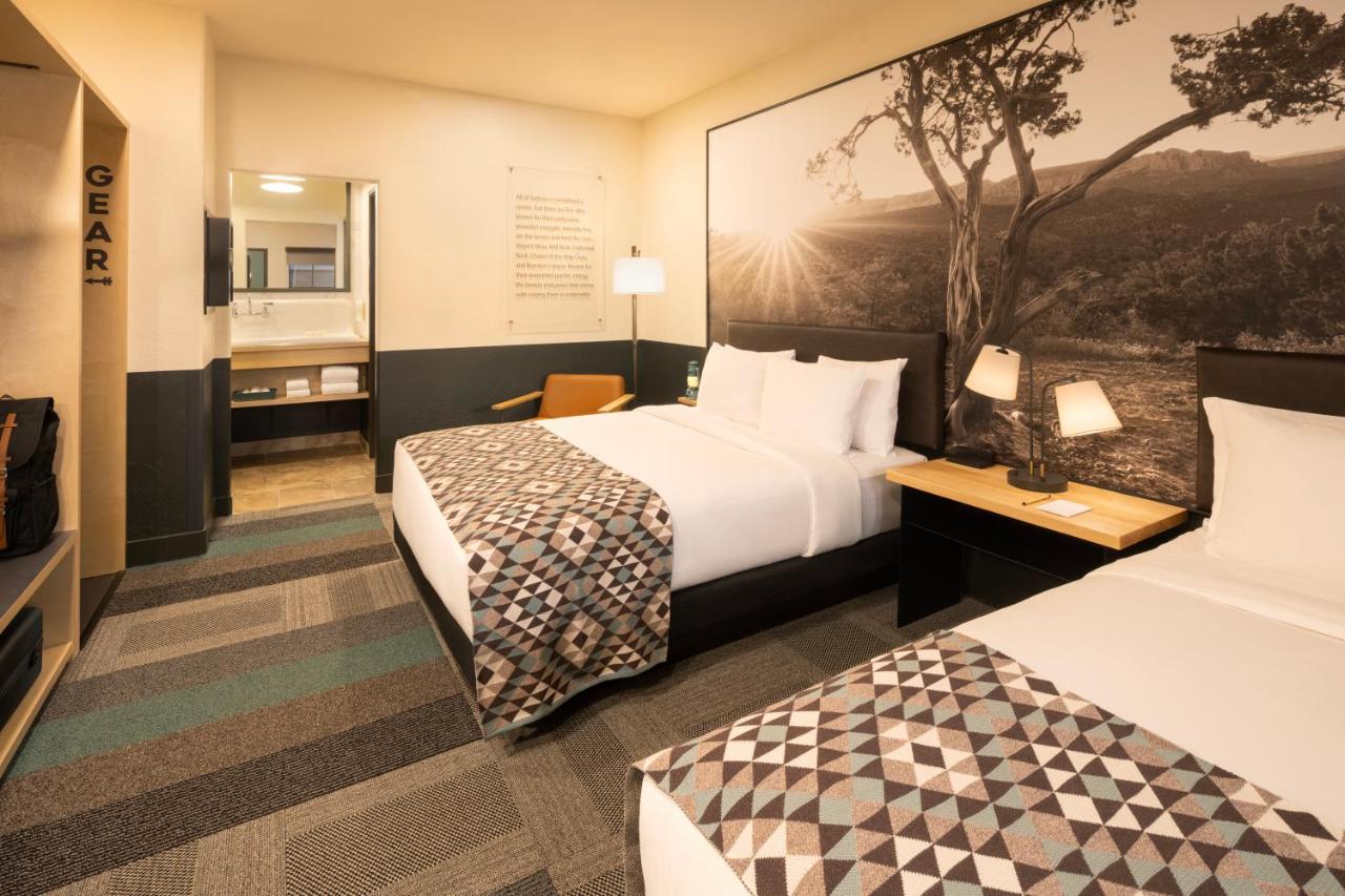 Queen Room at Mountain Modern Sedona, Tapestry Collection by Hilton