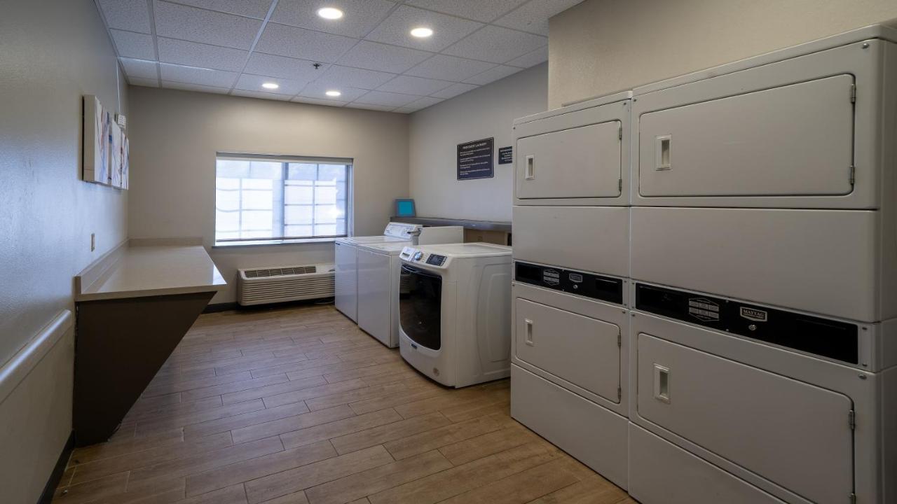 | Candlewood Suites Baytown, an IHG Hotel