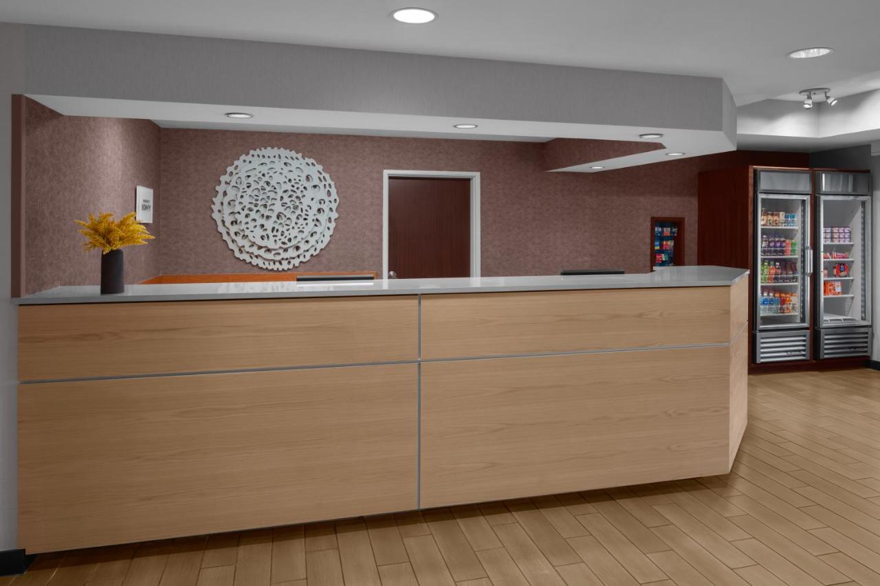 | Fairfield Inn by Marriott Santa Clarita Valencia