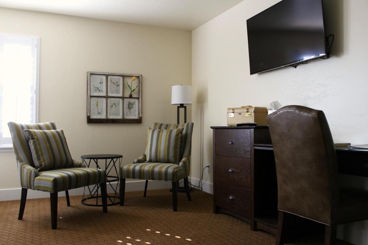 | Rest, a boutique hotel