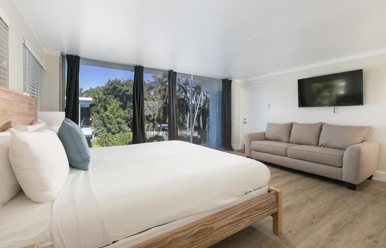 Superior King Suite at La Jolla Resort
