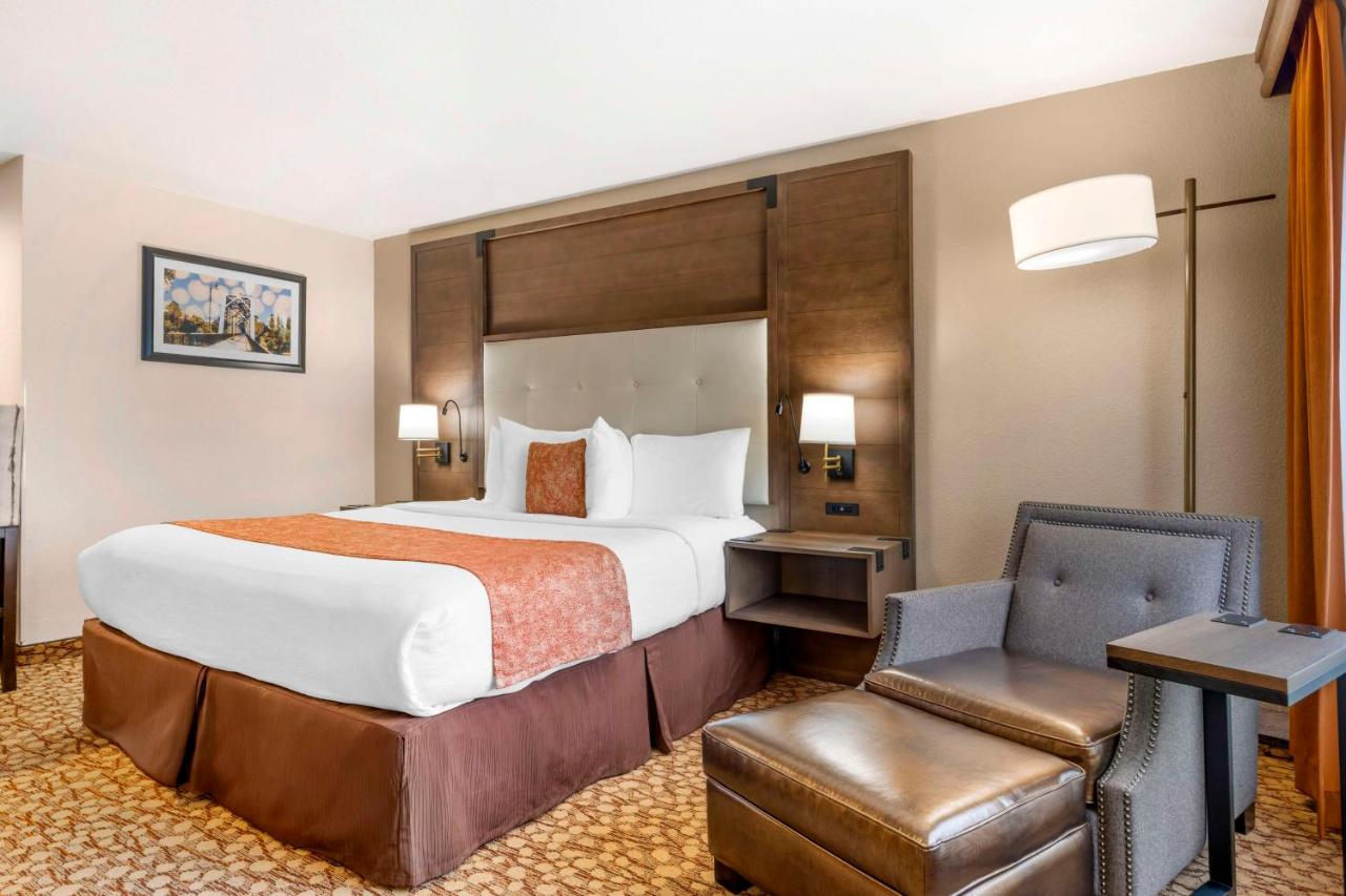 | Best Western Plus Mill Creek Inn