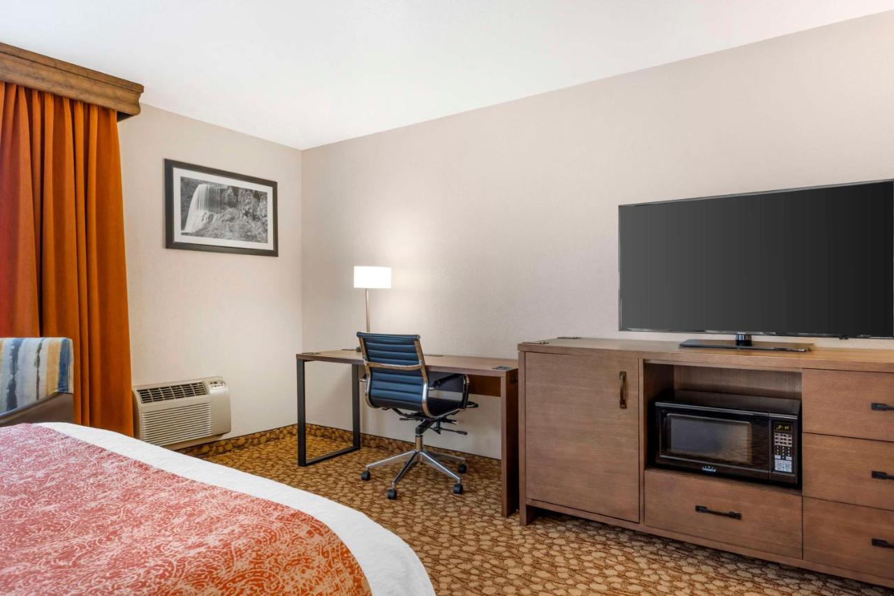 | Best Western Plus Mill Creek Inn
