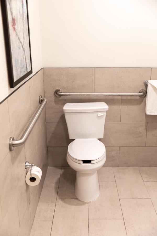 King Room - Disability Access at Ayres Hotel Redlands – Loma Linda
