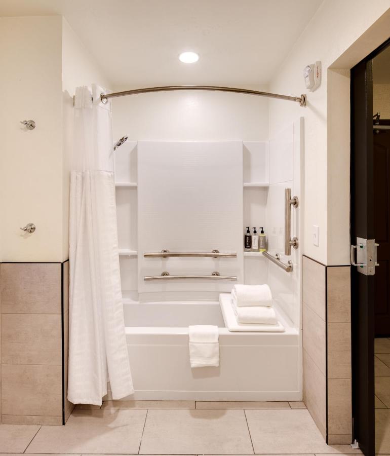 King Room - Disability Access at Ayres Hotel Redlands – Loma Linda