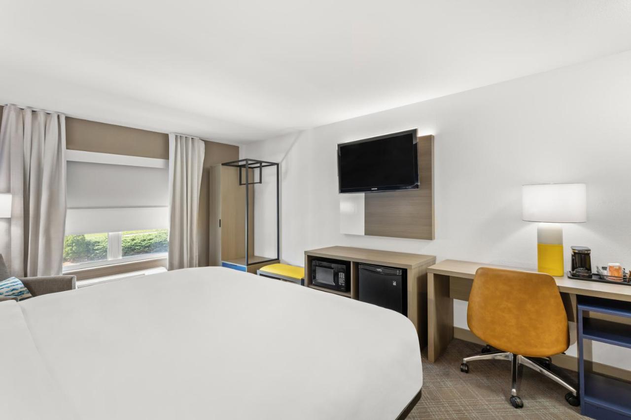 King Room - Non-Smoking at Comfort Inn & Suites Rome South