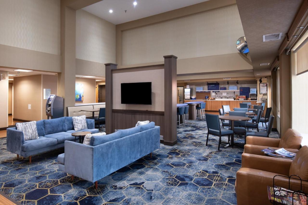| Holiday Inn Express Hotel & Suites Henderson, an IHG Hotel