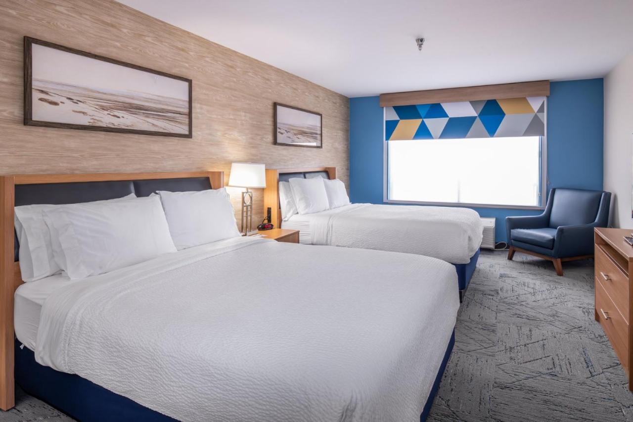 | Holiday Inn Express Hotel & Suites Henderson, an IHG Hotel