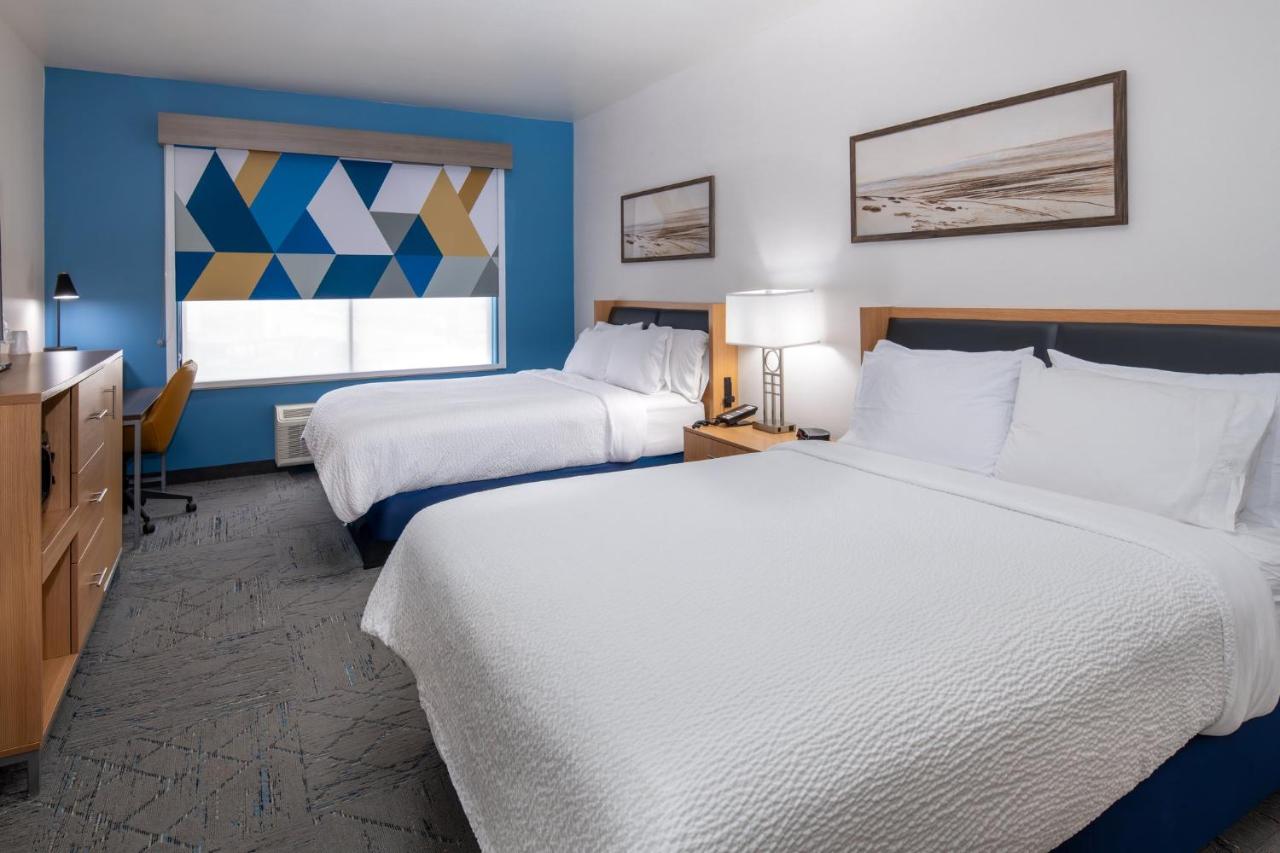 | Holiday Inn Express Hotel & Suites Henderson, an IHG Hotel