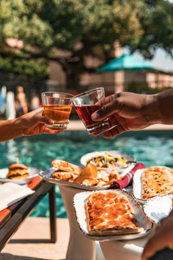 | Sheraton Georgetown Texas Hotel & Conference Center