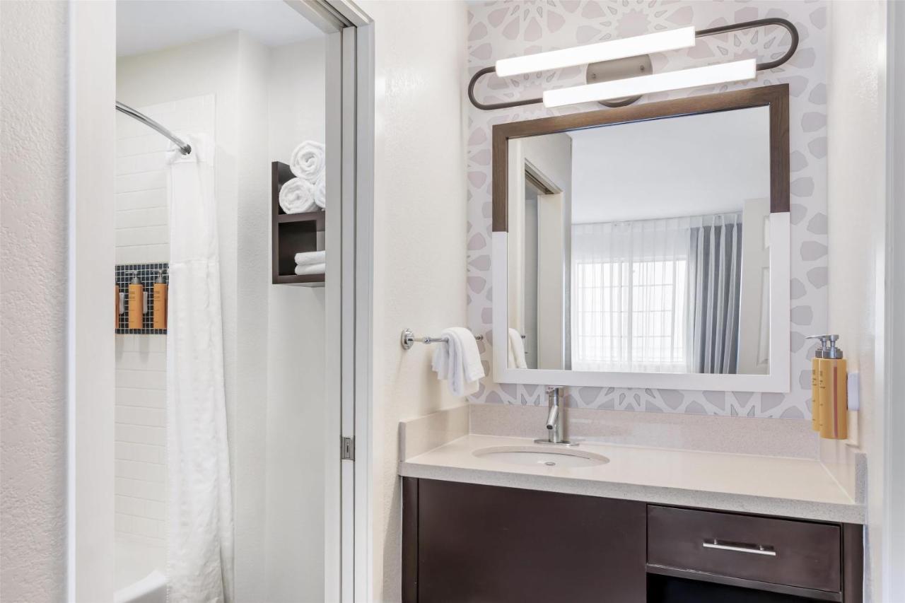 | Sonesta ES Suites Chatsworth