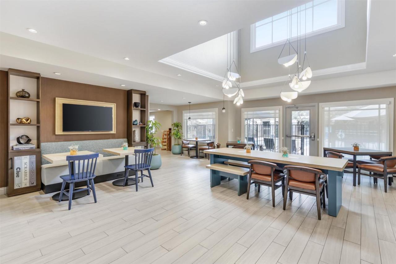 | Sonesta ES Suites Chatsworth