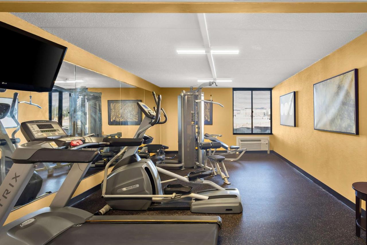| Best Western Luxbury Inn Fort Wayne