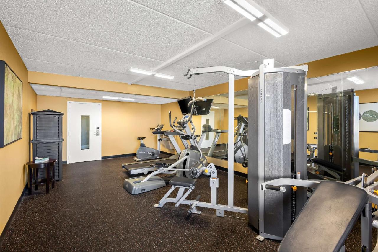 | Best Western Luxbury Inn Fort Wayne