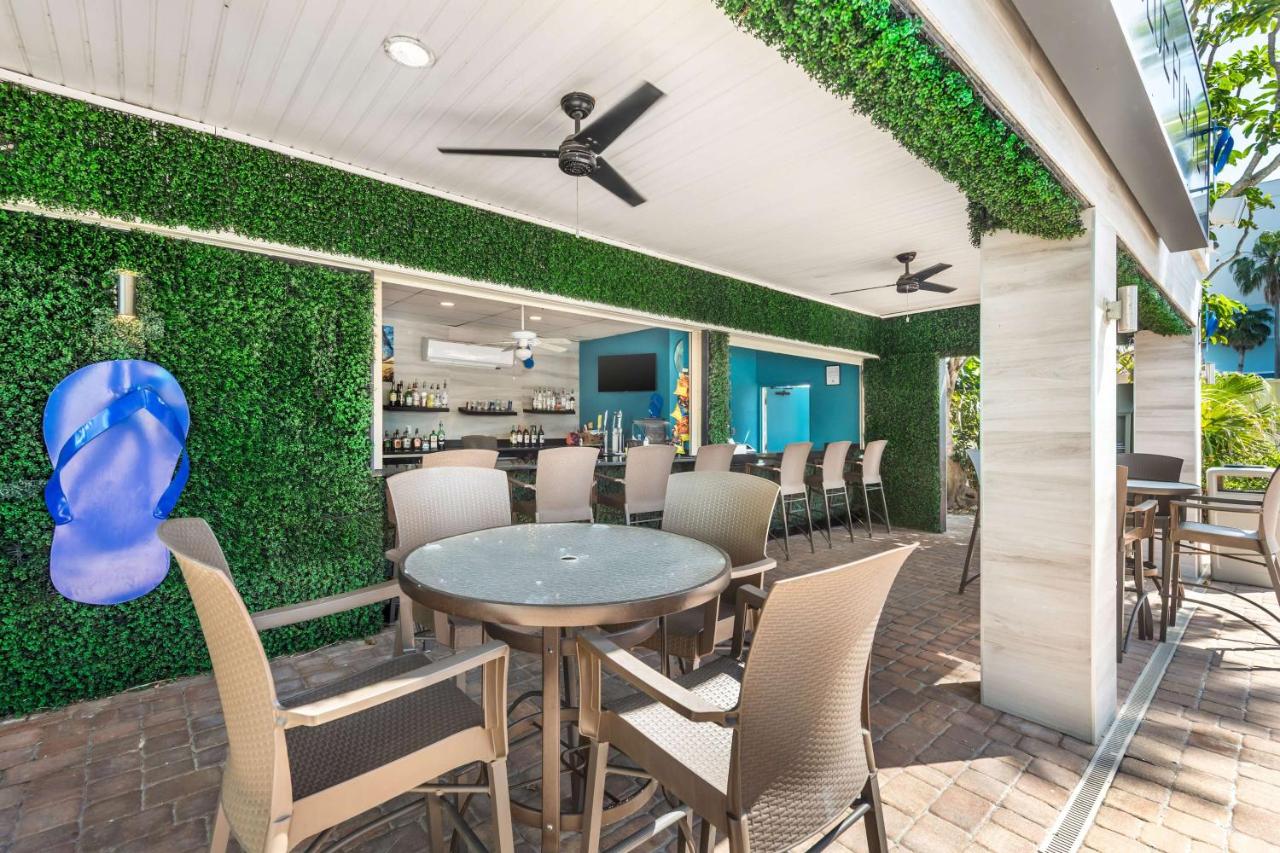 | Best Western Cocoa Beach Hotel & Suites
