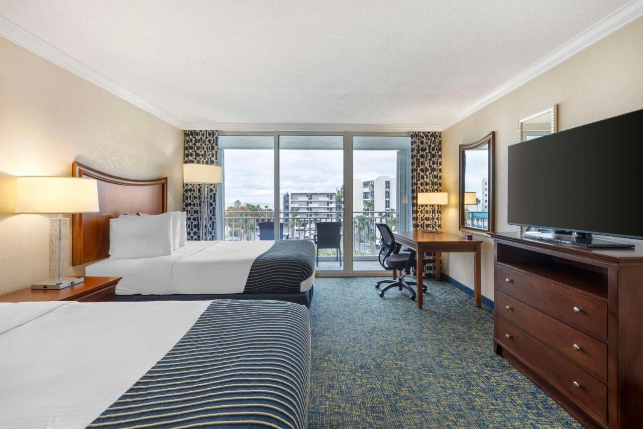 Queen Suite - Non-Smoking at Best Western Cocoa Beach - Port Canaveral