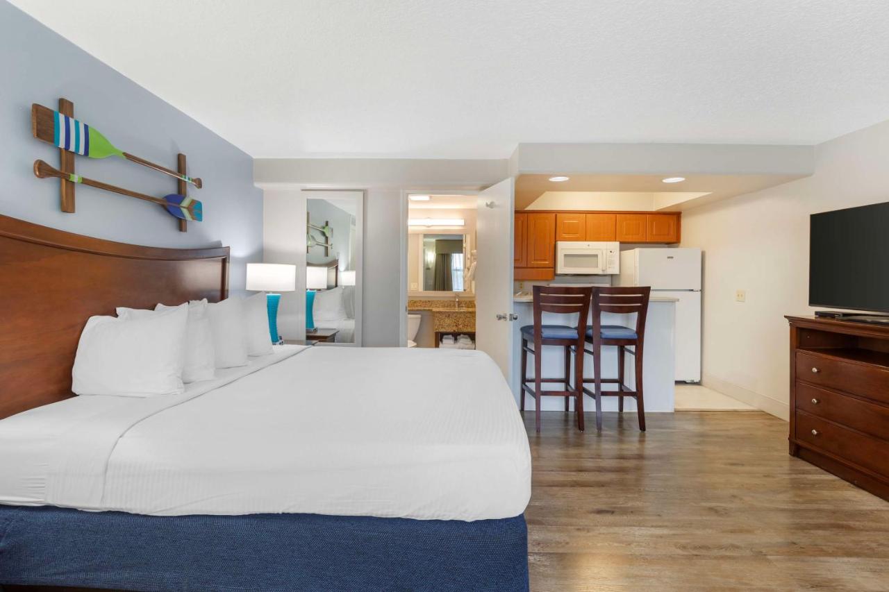 | Best Western Cocoa Beach Hotel & Suites