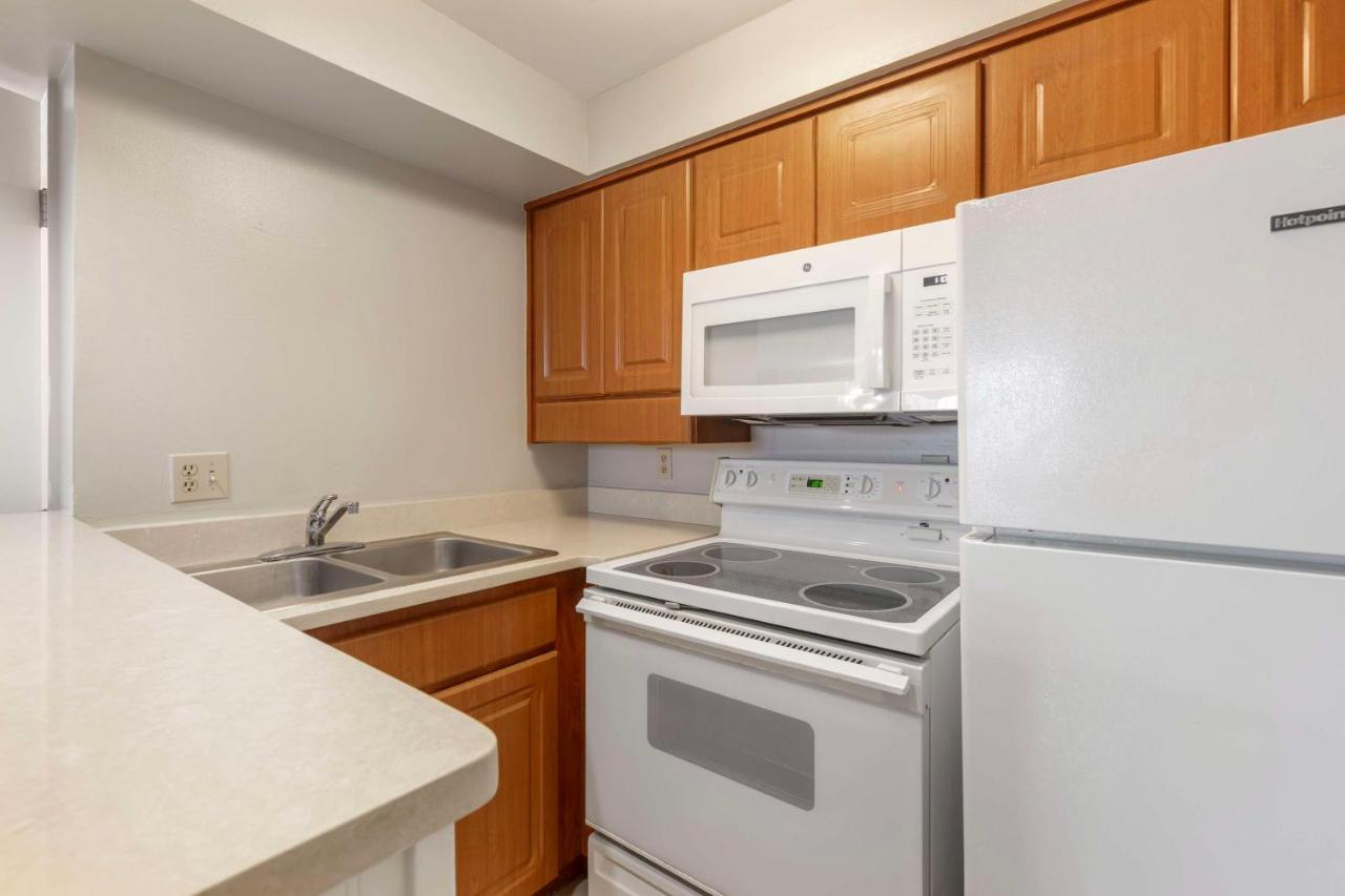 King Room - Non-Smoking at Best Western Cocoa Beach - Port Canaveral