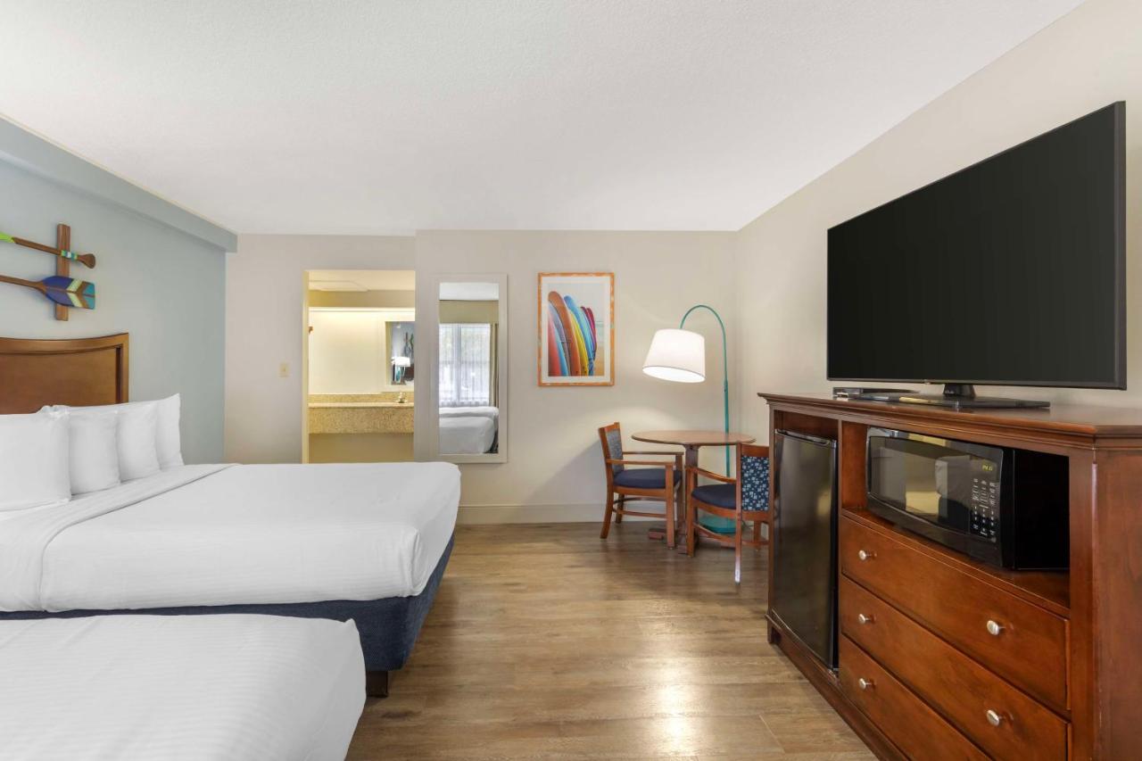 | Best Western Cocoa Beach Hotel & Suites