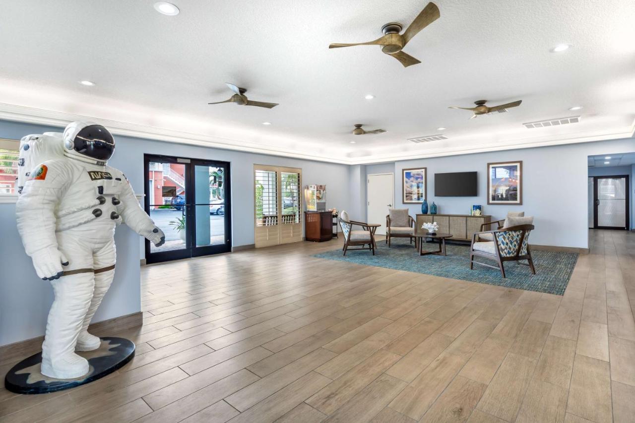 | Best Western Cocoa Beach Hotel & Suites