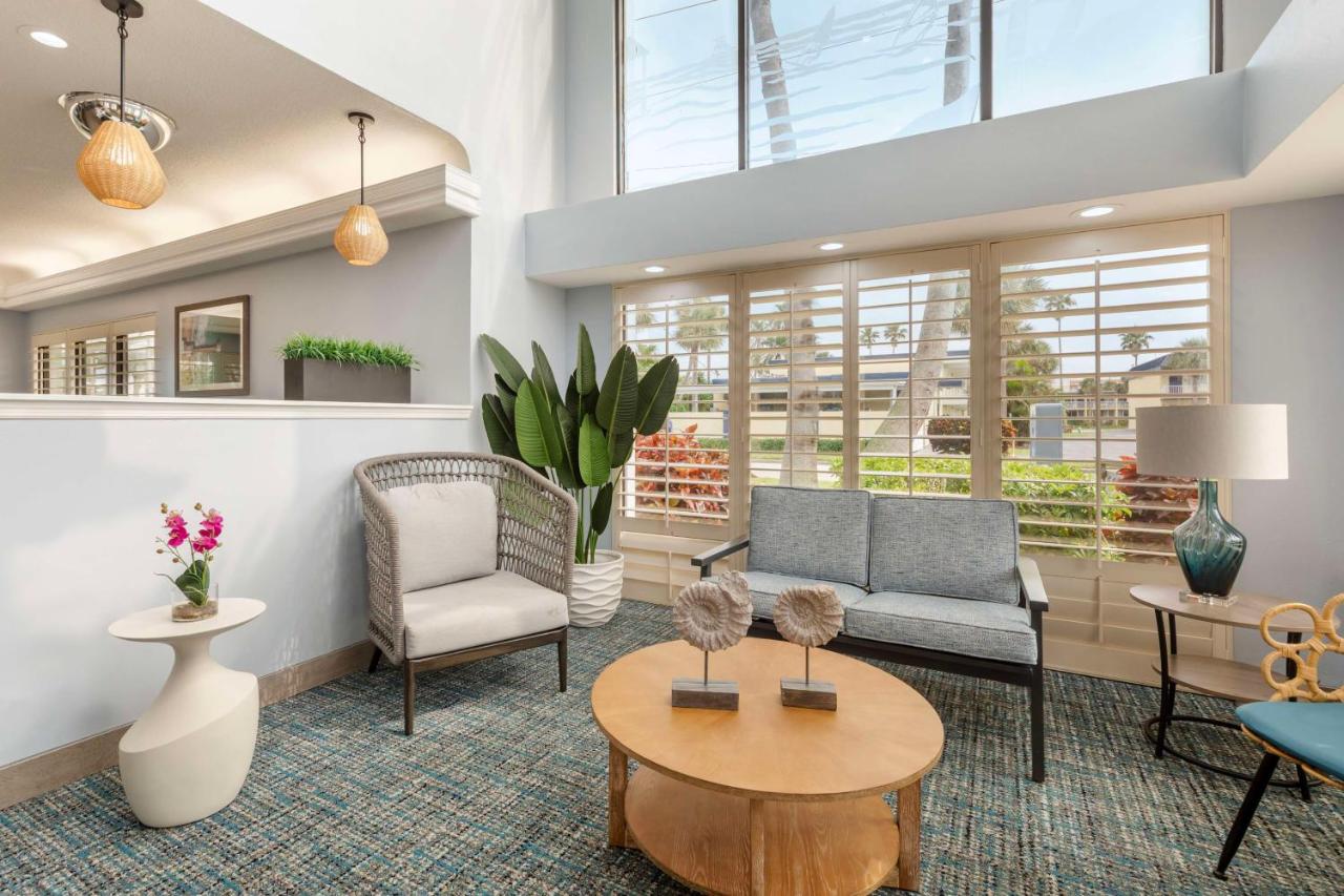 | Best Western Cocoa Beach Hotel & Suites