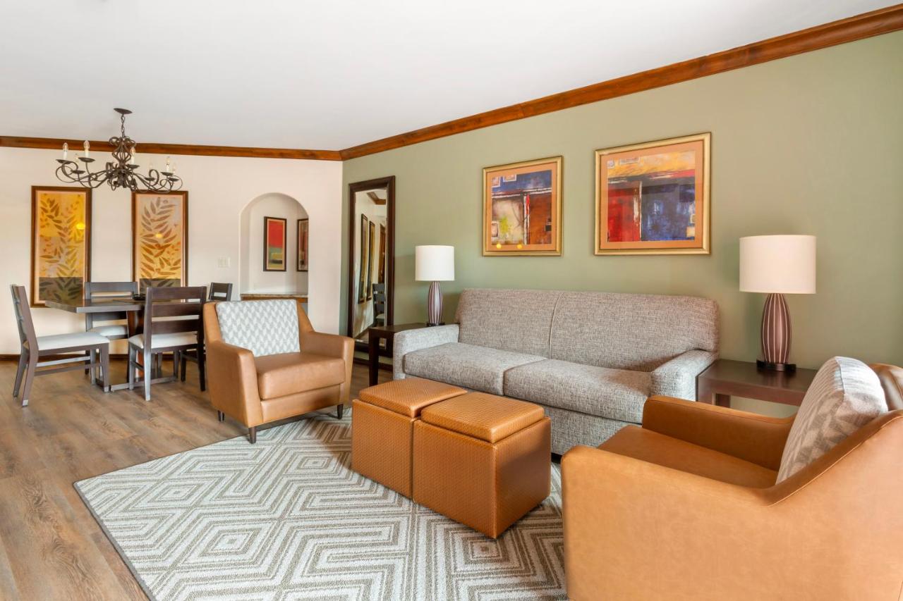 One-Bedroom King Suite at Hilton Vacation Club Sedona Summit