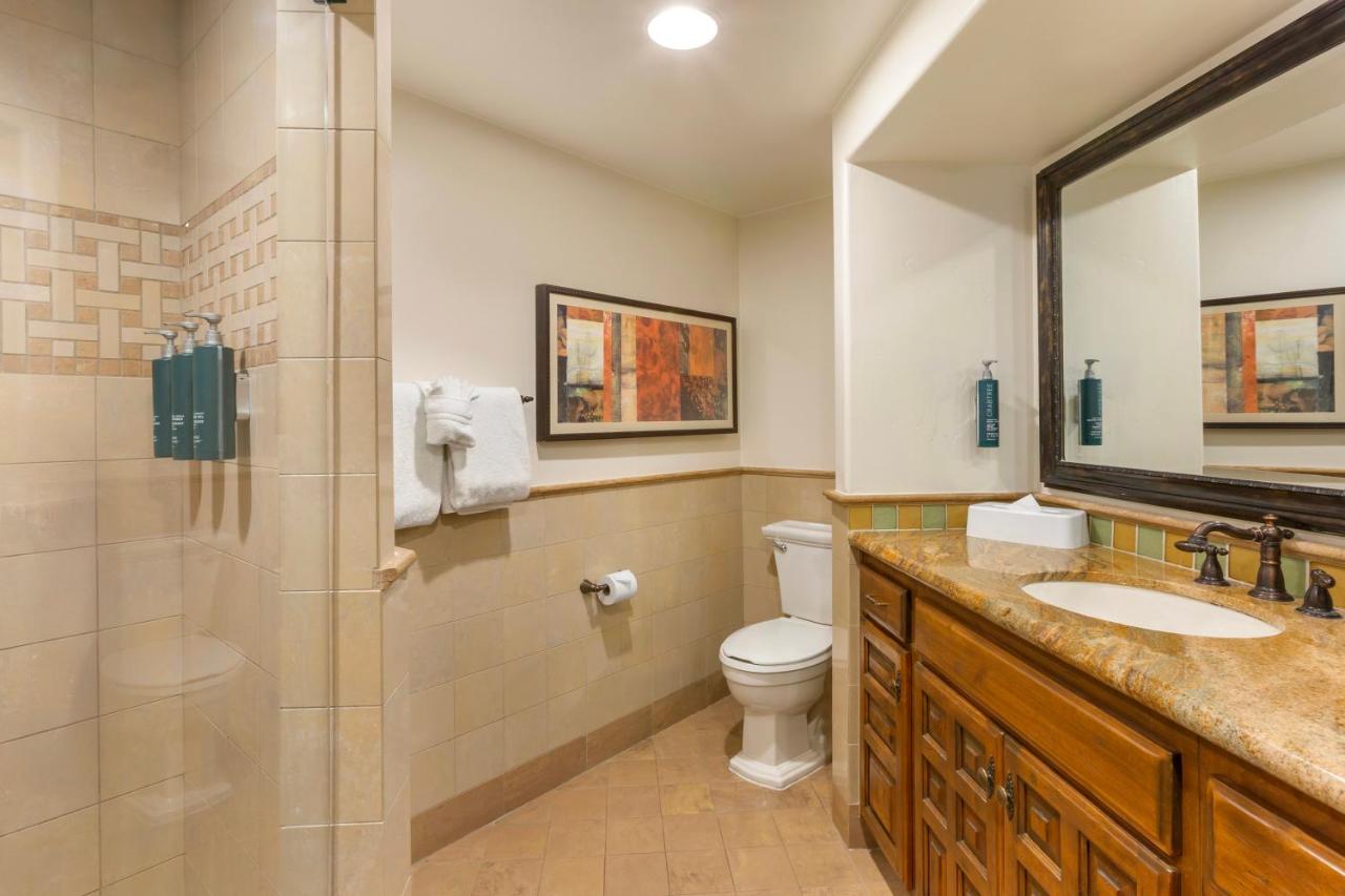 Queen Studio at Hilton Vacation Club Sedona Summit