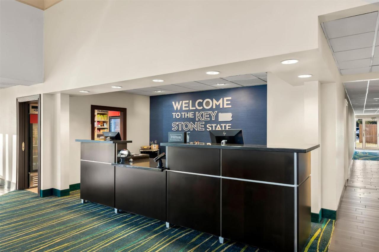  | Hampton Inn & Suites Newtown