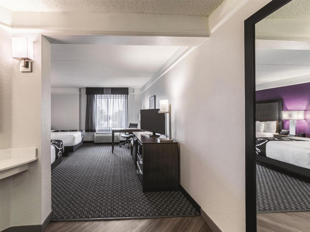 Standard Room with Two Double Beds at La Quinta Inn & Suites by Wyndham Austin Airport