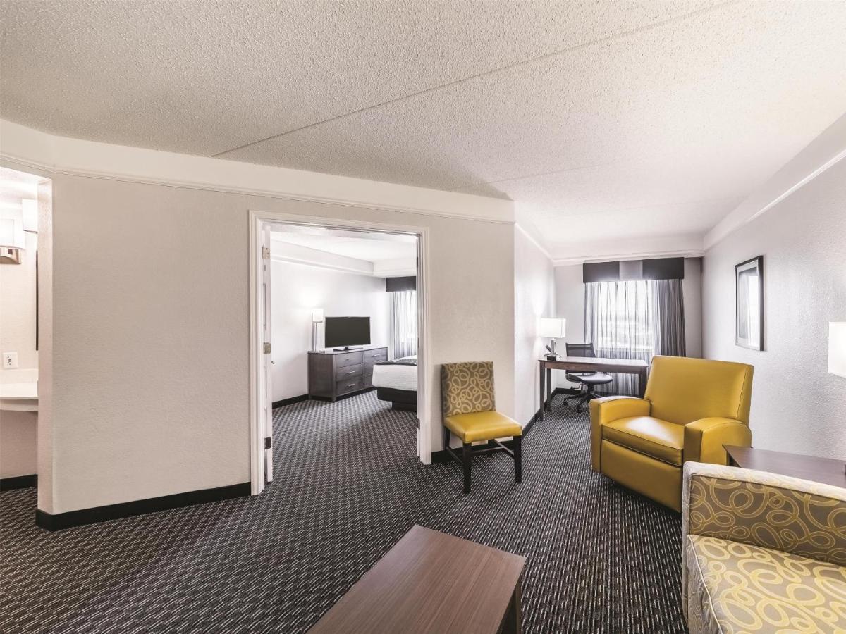 Deluxe Executive King Suite - Non-Smoking at La Quinta Inn & Suites by Wyndham Austin Airport