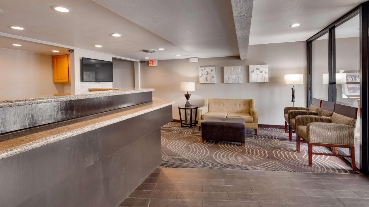 | Best Western War Bonnet Inn