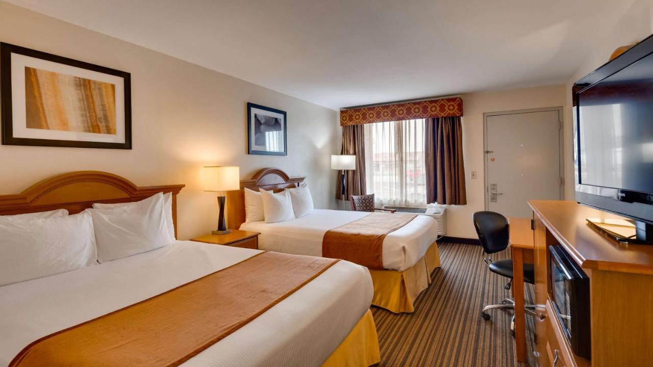  | Best Western War Bonnet Inn
