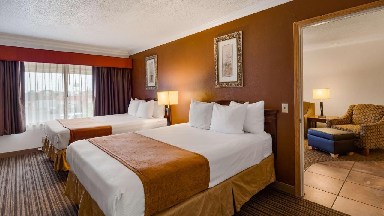  | Best Western War Bonnet Inn