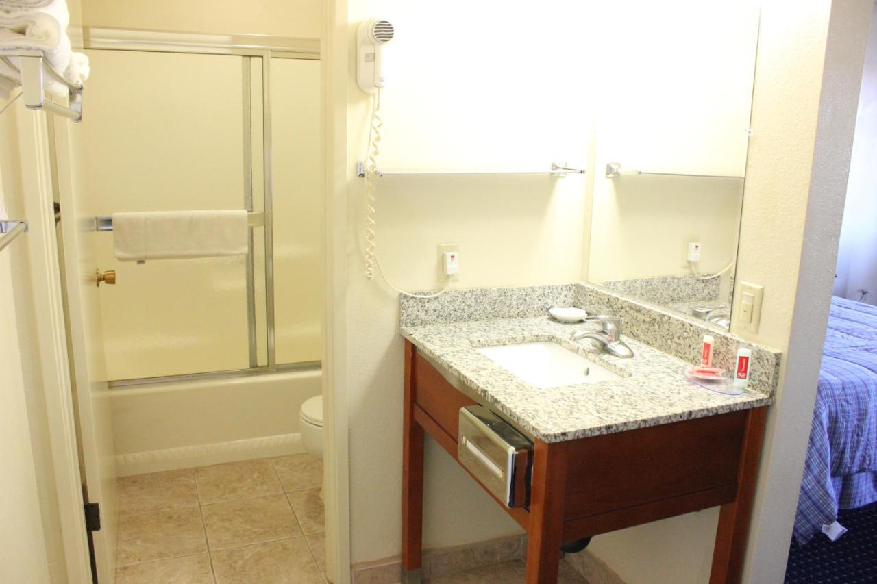 Deluxe Queen Suite at Days Inn by Wyndham Ridgecrest near China Lake Naval Station