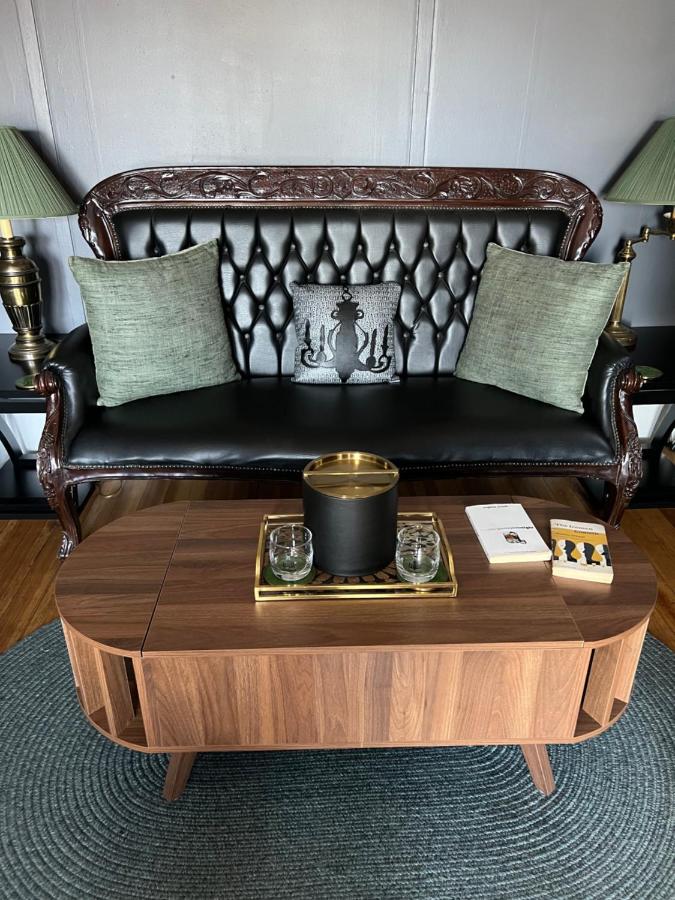 | Somerset House Inn