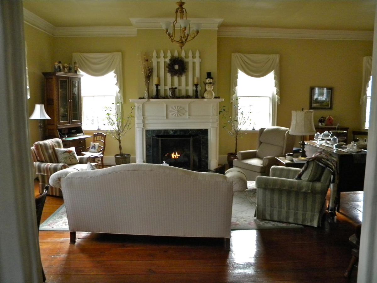 | The Bed and Breakfast at Oliver Phelps